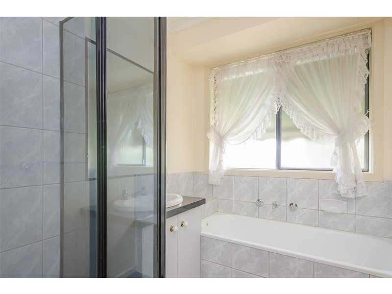 3 Retreat Place, Werribee VIC 3030