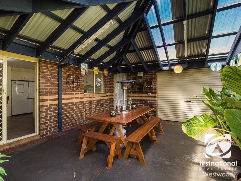 40 Racecourse Road, Werribee VIC 3030