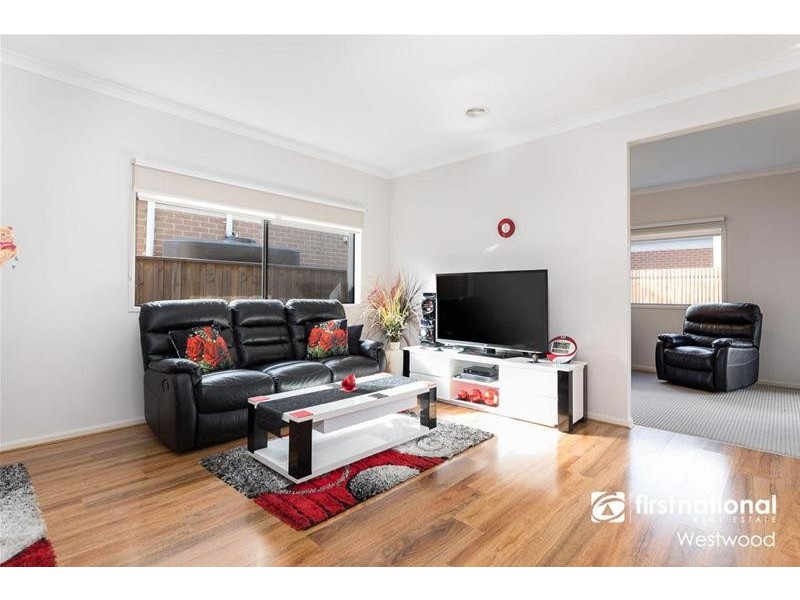 43 Exploration Avenue, Werribee VIC 3030