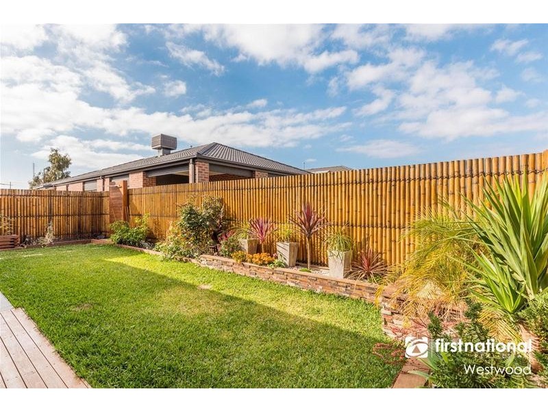 43 Exploration Avenue, Werribee VIC 3030