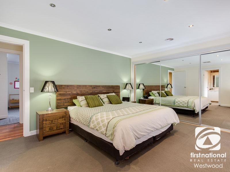 11 Trevino Close, Hoppers Crossing VIC 3029