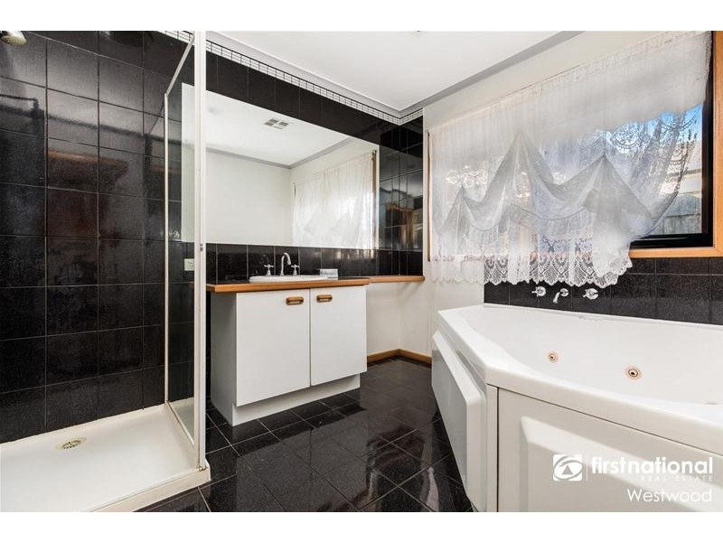 102 Honour Avenue, Wyndham Vale VIC 3024