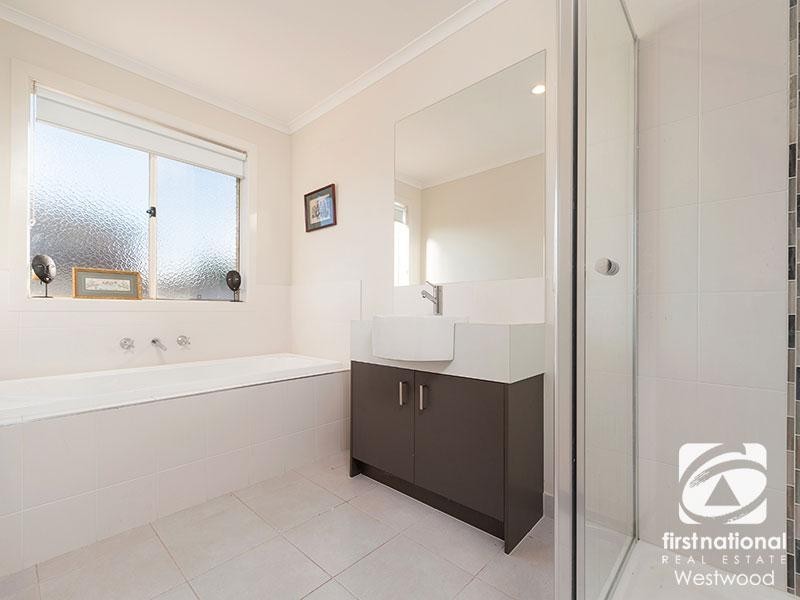 7 Pembury Way, Wyndham Vale VIC 3024