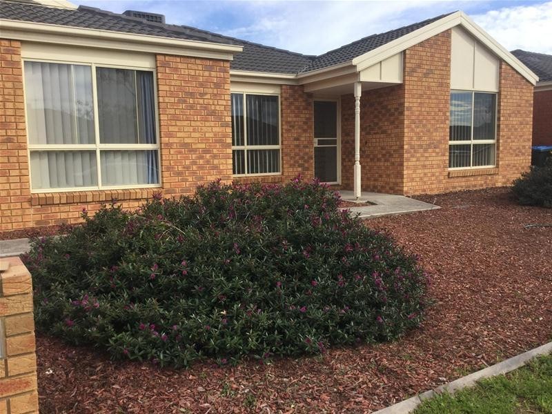 13 Lauderdale Drive, Tarneit VIC 3029