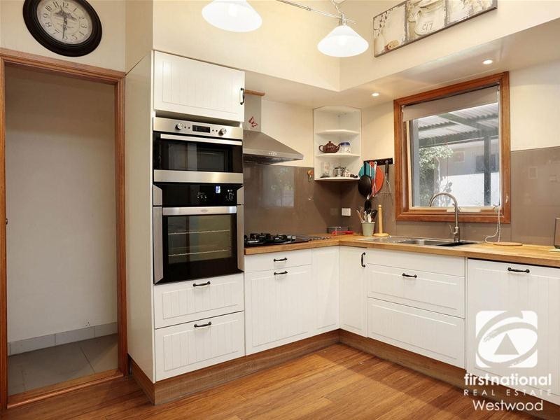 18 College Road, Werribee VIC 3030