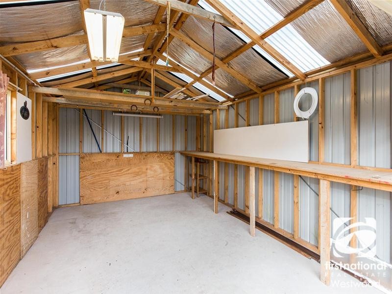 17 Bower Drive, Werribee VIC 3030