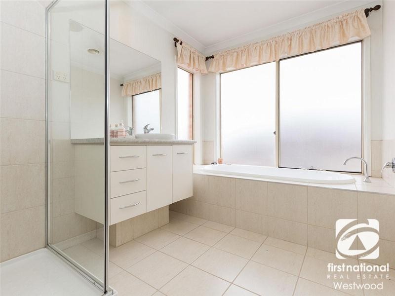 96 Latham Street, Werribee VIC 3030