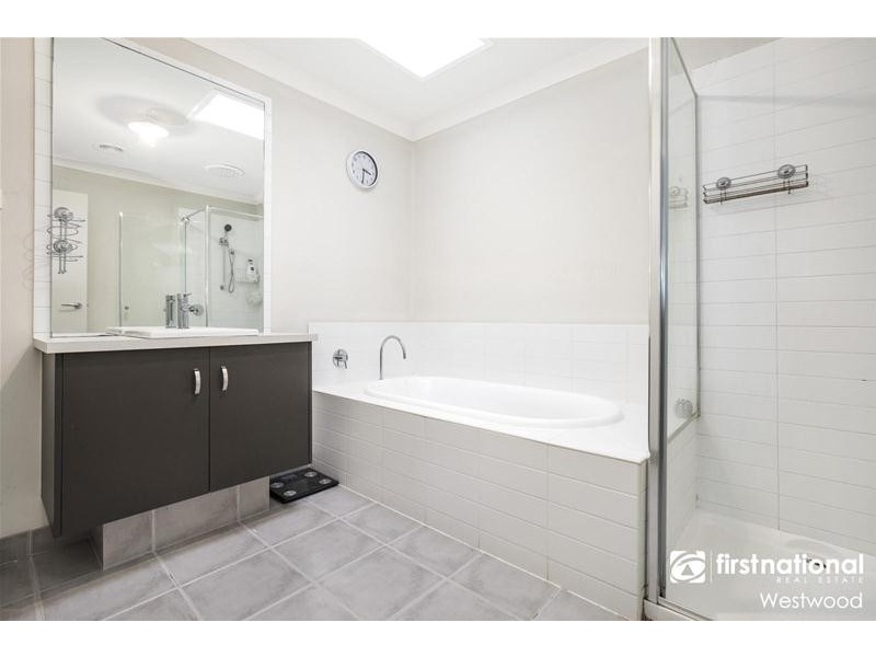 7 Prominence Boulevard, Tarneit VIC 3029