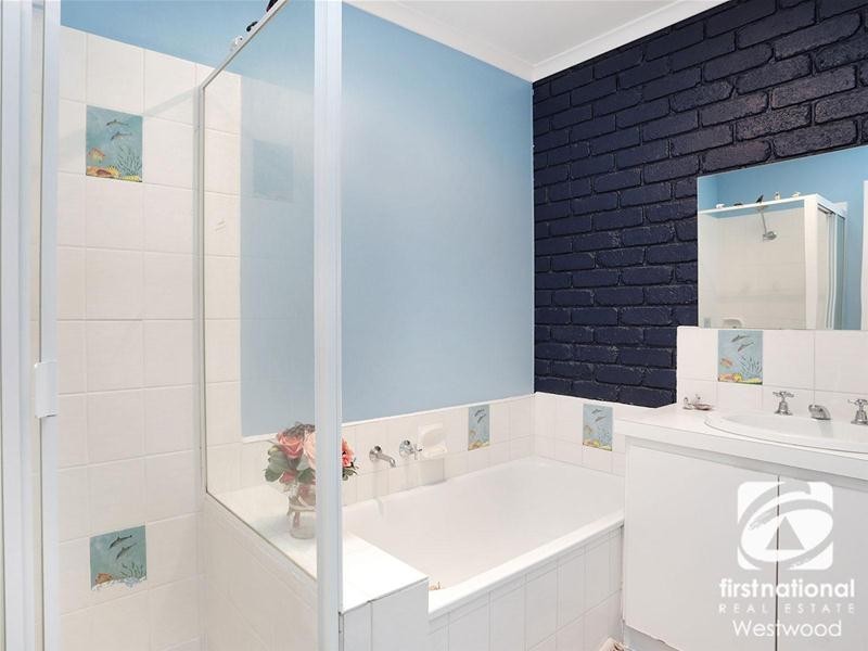 2/38 Julier Crescent, Hoppers Crossing VIC 3029