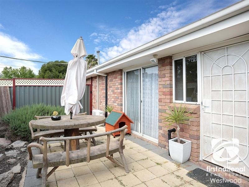 2/38 Julier Crescent, Hoppers Crossing VIC 3029