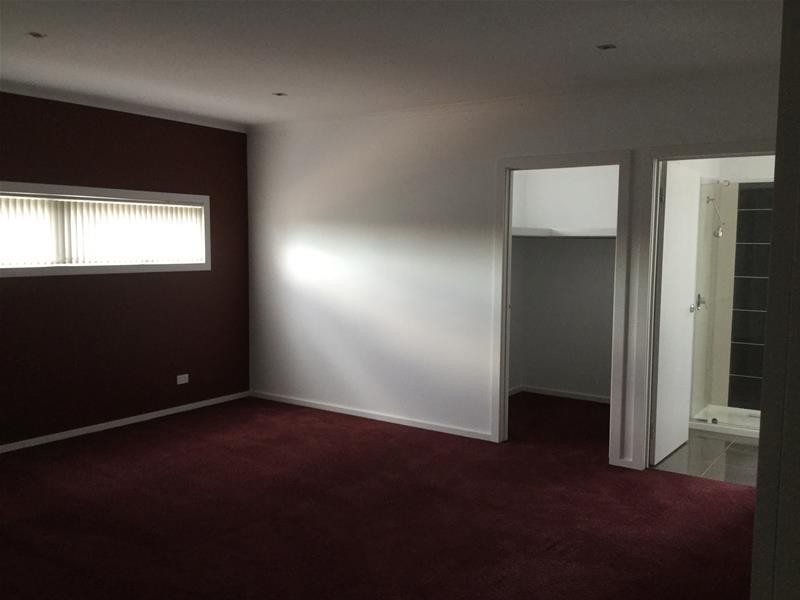 18 Salisbury Street, Werribee VIC 3030