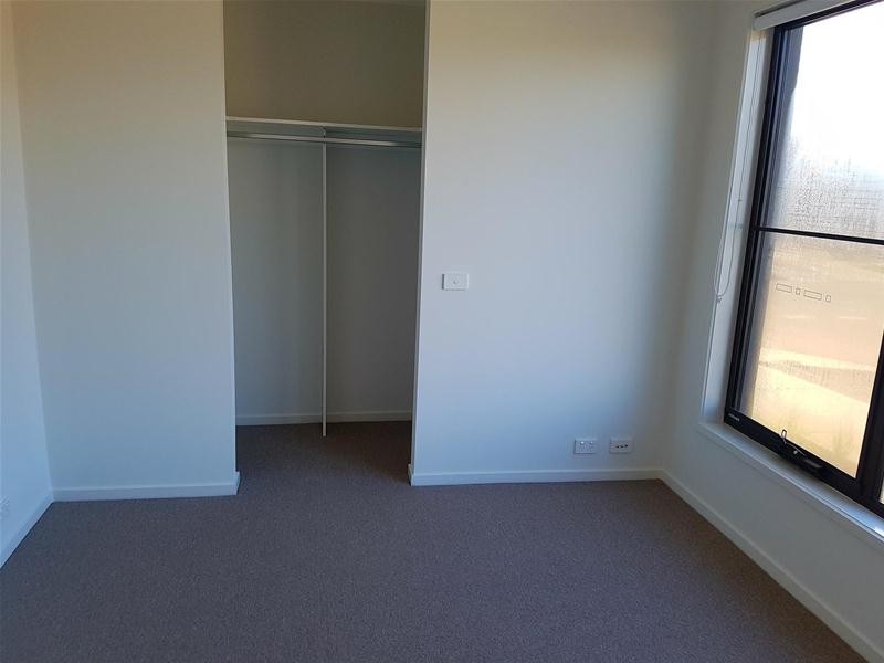 13 Nalara Street, Werribee VIC 3030