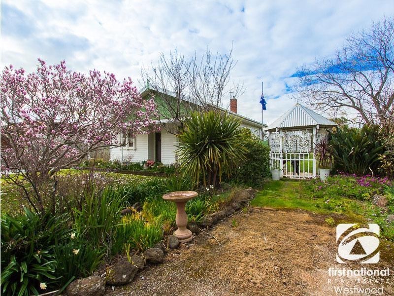152 Werribee Street, Werribee VIC 3030