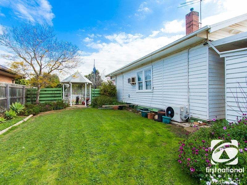 152 Werribee Street, Werribee VIC 3030