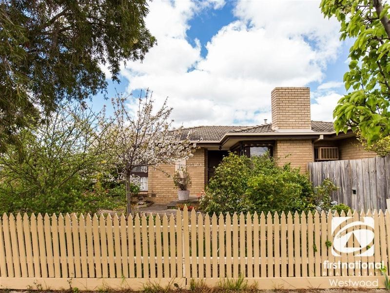 34 Strathmore Crescent, Hoppers Crossing VIC 3029