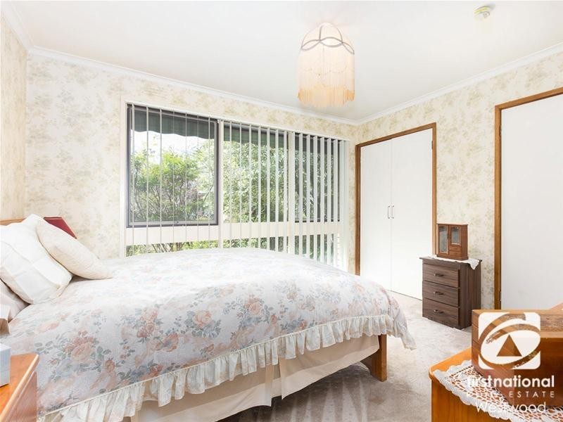 34 Strathmore Crescent, Hoppers Crossing VIC 3029