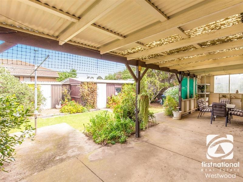 34 Strathmore Crescent, Hoppers Crossing VIC 3029