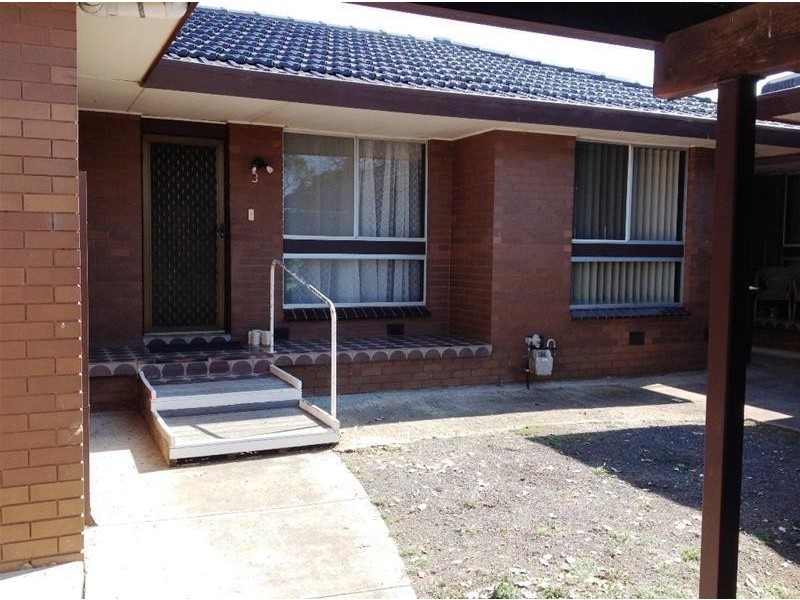 3/4 Nebo Court, Werribee VIC 3030