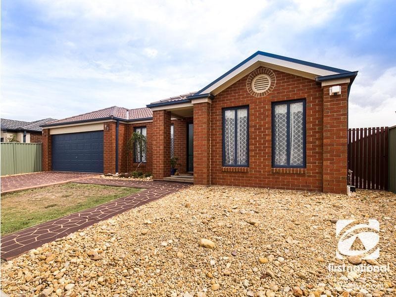 12 Ologhlen Drive, Wyndham Vale VIC 3024
