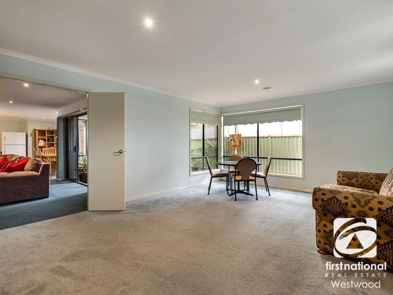 12 Ologhlen Drive, Wyndham Vale VIC 3024