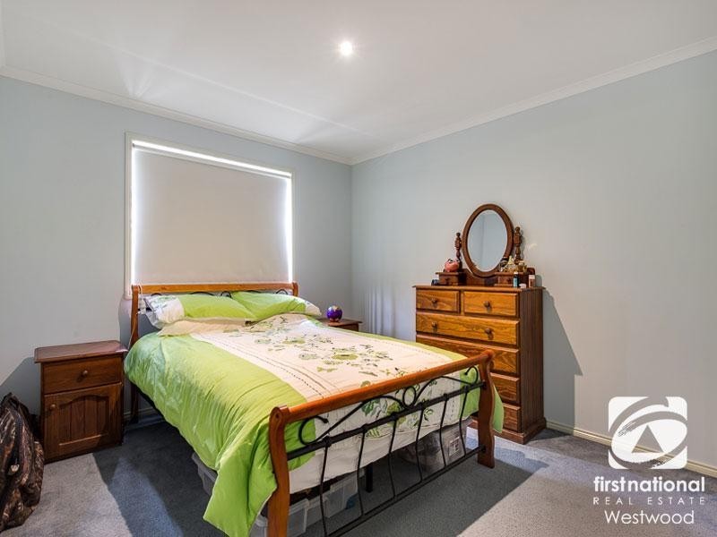 12 Ologhlen Drive, Wyndham Vale VIC 3024