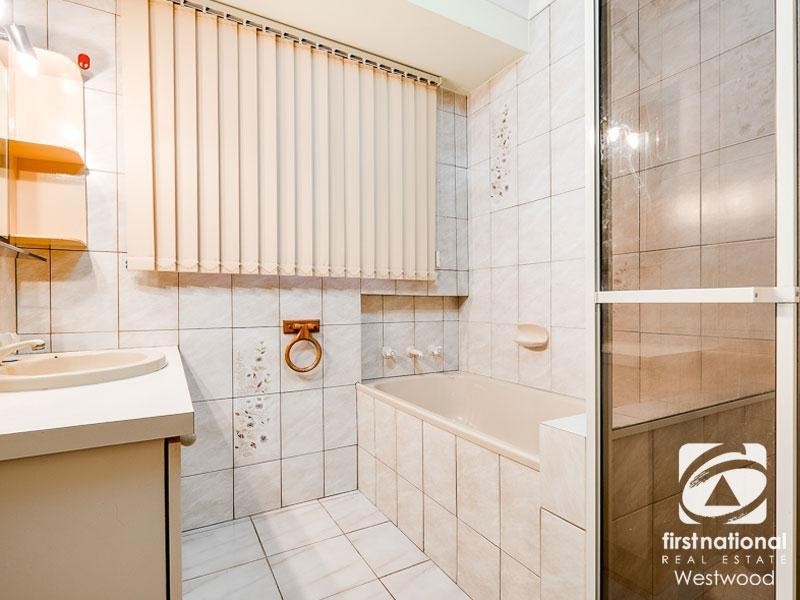 2 Froggitts Lane, Werribee VIC 3030