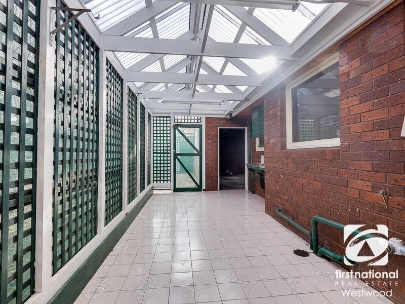 2 Froggitts Lane, Werribee VIC 3030