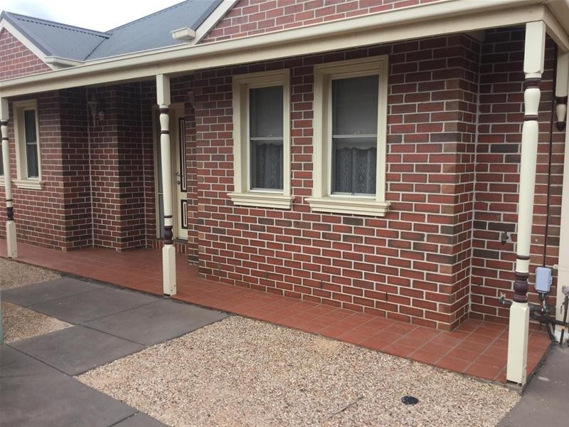 2/105 Hogans Road, Hoppers Crossing VIC 3029