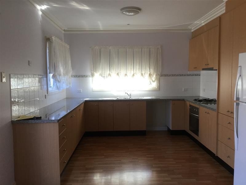 2/105 Hogans Road, Hoppers Crossing VIC 3029