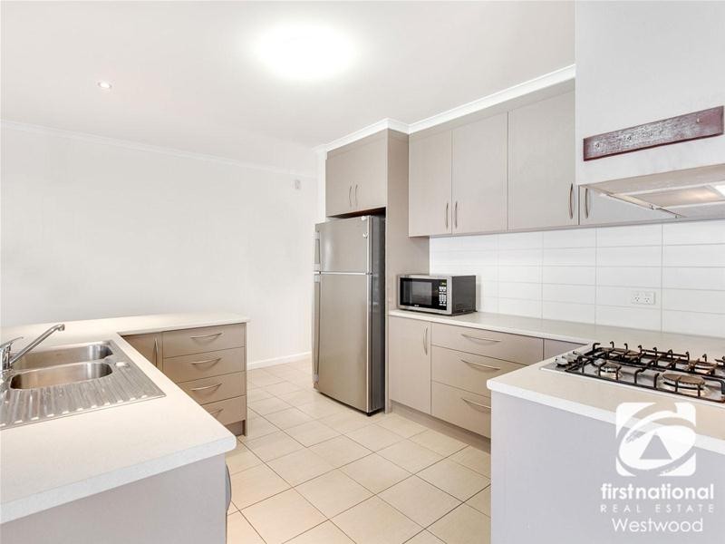 5 Mundi Crescent, Wyndham Vale VIC 3024