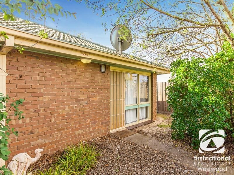 4/4 Vera Street, Werribee VIC 3030