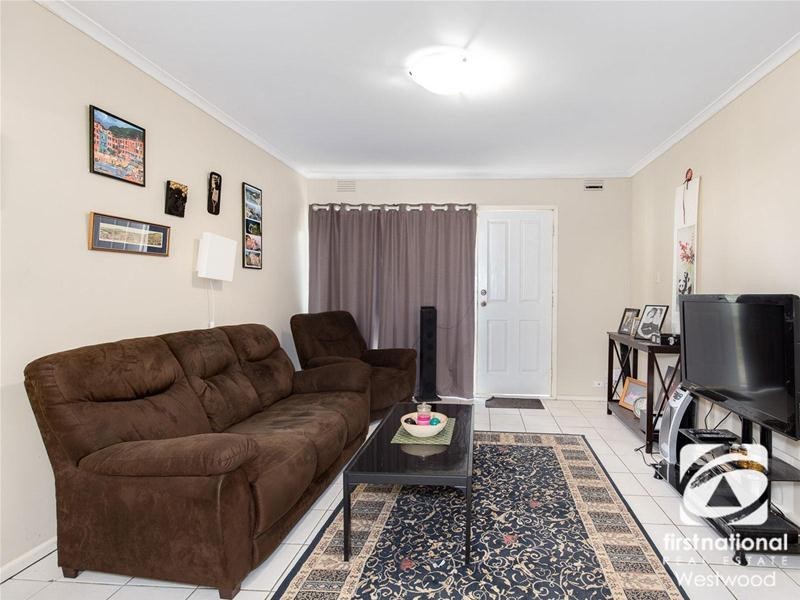 4/4 Vera Street, Werribee VIC 3030