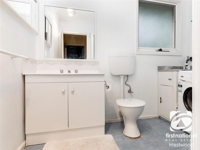 4/4 Vera Street, Werribee VIC 3030