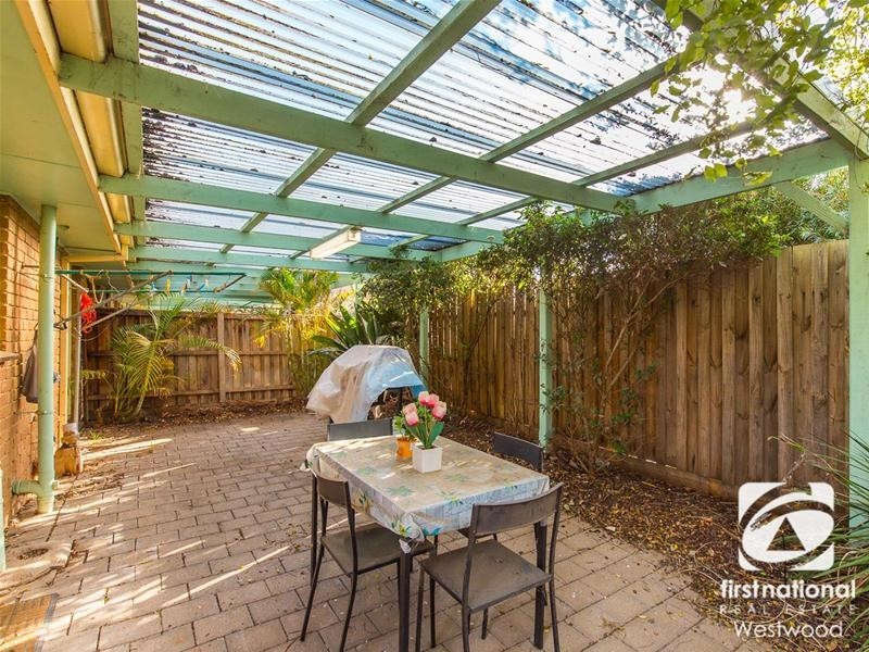 4/4 Vera Street, Werribee VIC 3030