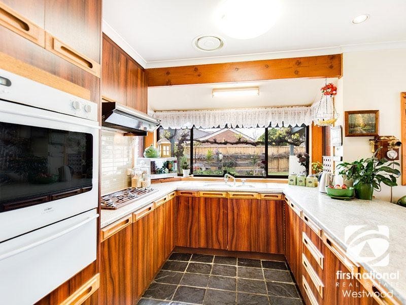 9 Tallong Court, Hoppers Crossing VIC 3029