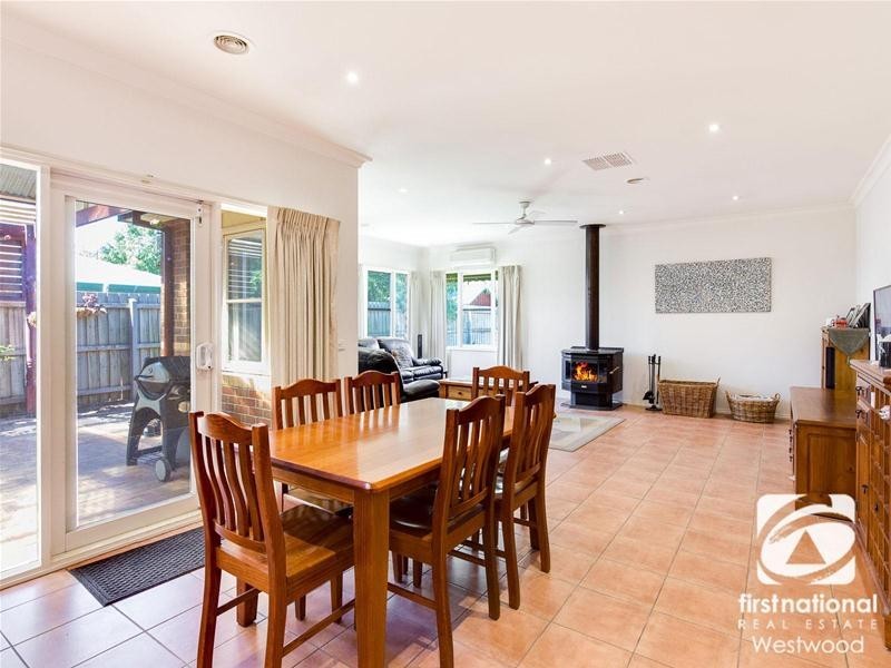 37 Koroneos Drive, Werribee South VIC 3030