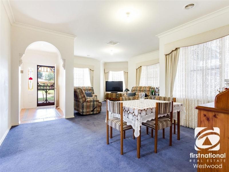 37 Koroneos Drive, Werribee South VIC 3030