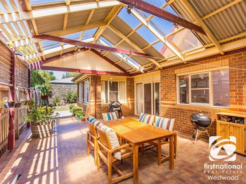 37 Koroneos Drive, Werribee South VIC 3030