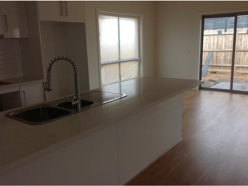 9 Canopy Way, Werribee VIC 3030