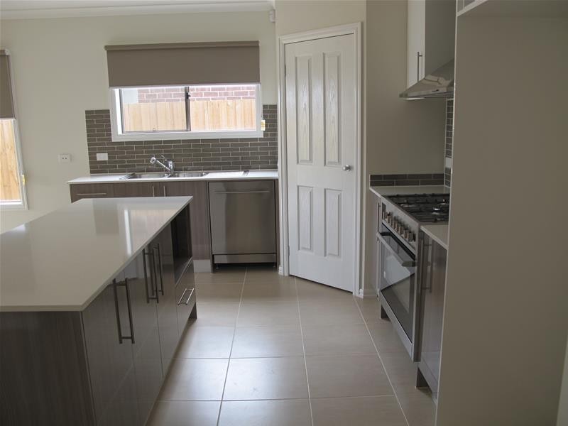 20 Charter Road, Werribee VIC 3030