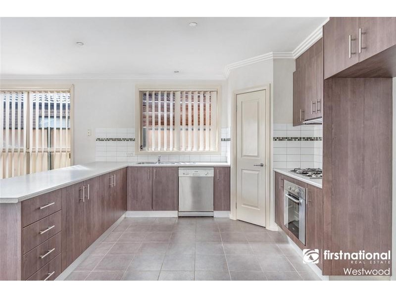 2/17 Eleanor Drive, Hoppers Crossing VIC 3029