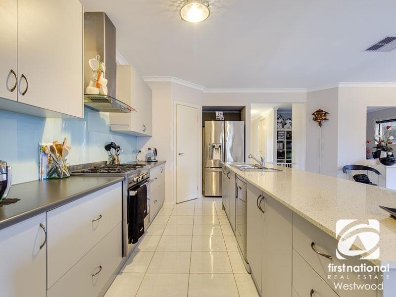 12 Sedgwick Road, Wyndham Vale VIC 3024