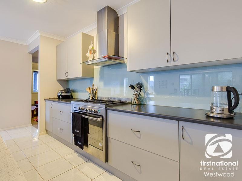 12 Sedgwick Road, Wyndham Vale VIC 3024