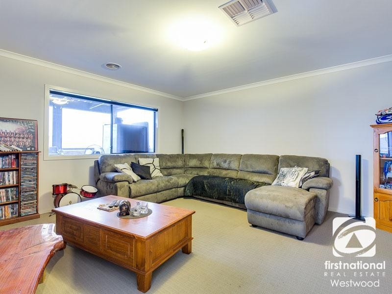 12 Sedgwick Road, Wyndham Vale VIC 3024