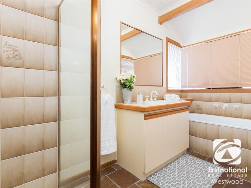 4 Woorite Place, Wyndham Vale VIC 3024