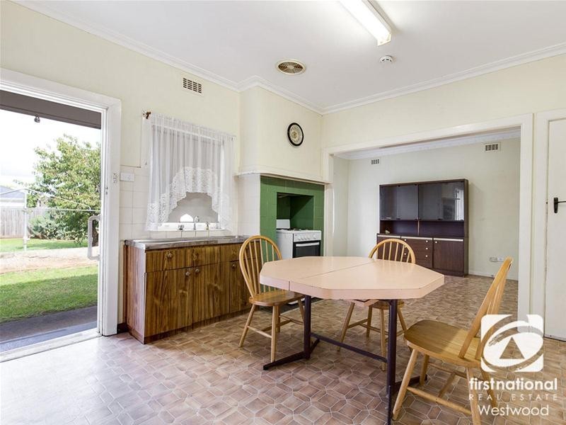 35 Carter Avenue, Werribee VIC 3030