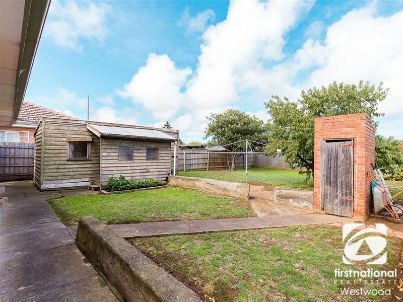 35 Carter Avenue, Werribee VIC 3030