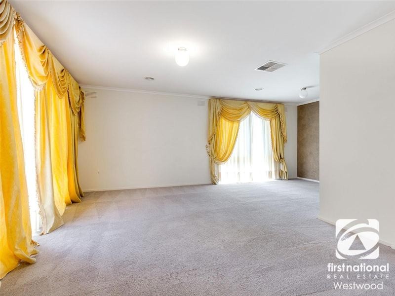 105 Warringa Crescent, Hoppers Crossing VIC 3029