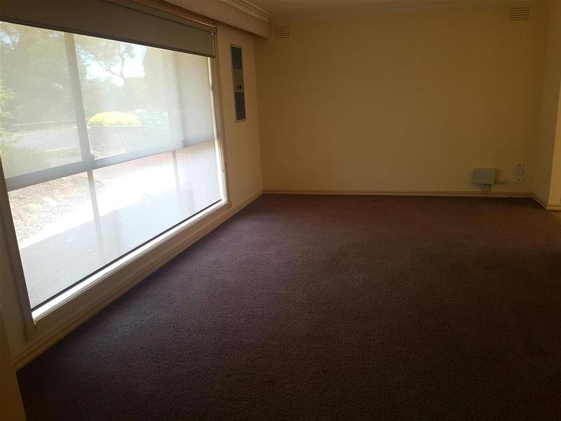 42 Golden Avenue, Werribee VIC 3030