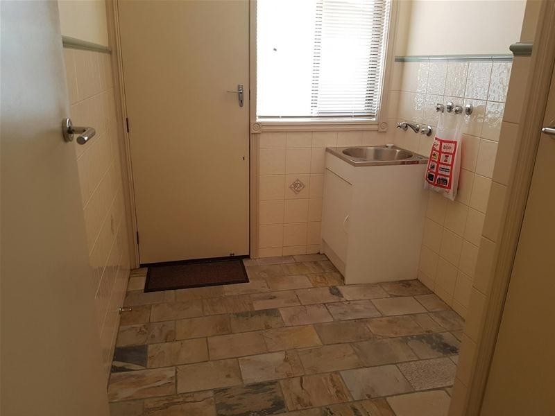 42 Golden Avenue, Werribee VIC 3030